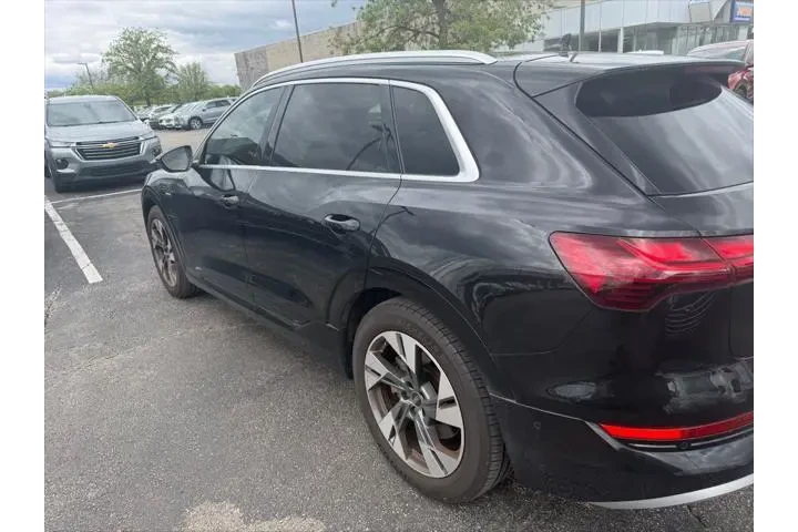 $27266 : Audi e-tron 2022 AWD quattro image 5