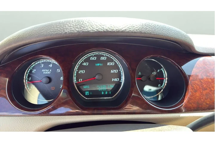 $8754 : Buick Lucerne 2011 CXL 4dr S image 10