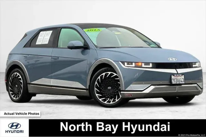 $32490 : Hyundai IONIQ 5 2024 AWD Lim image 1