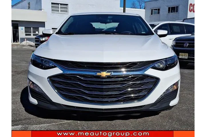 $18432 : Chevrolet Malibu 2024 LT 4dr image 8