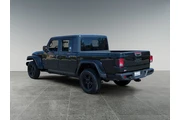 $30900 : Jeep Gladiator 2021 thumbnail