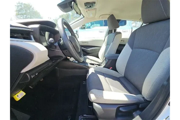 $17975 : Toyota Corolla 2023 LE 4dr S image 3