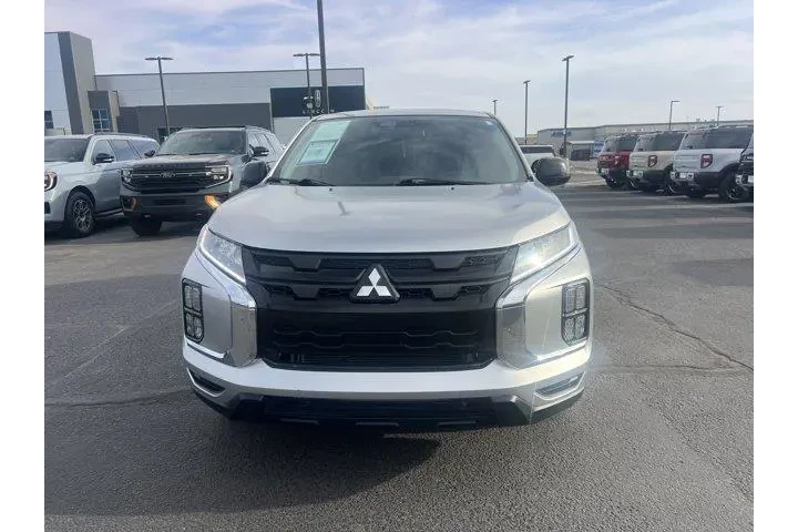 $13999 : Mitsubishi Outlander Sport 2 image 2