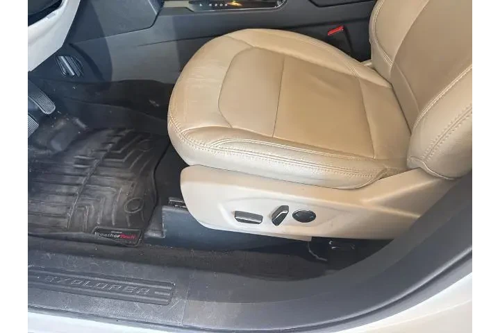 Ford Explorer 2018 XLT 4dr S image 6