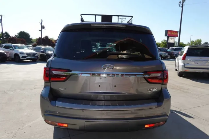 $28978 : 2021 QX80 Luxe image 10