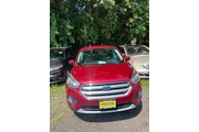 $9999 : 2017 Escape SE thumbnail