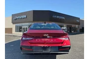 $18588 : Hyundai ELANTRA 2024 SEL 4dr thumbnail