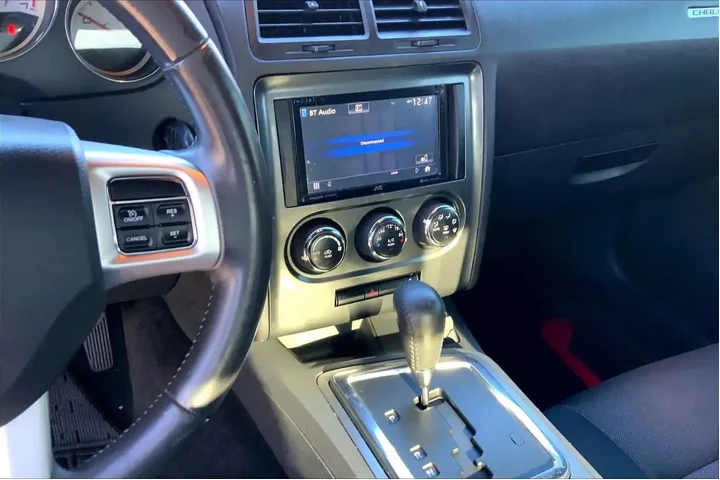 $11586 : Dodge Challenger 2014 SXT 2d image 5