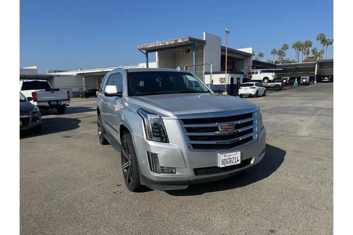 $30989 : Cadillac Escalade 2018 Luxur image 3
