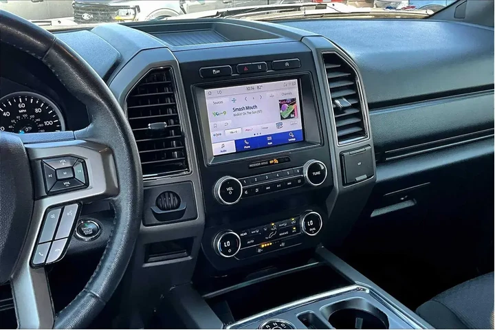 $25438 : Ford Expedition 2020 4x2 XLT image 6