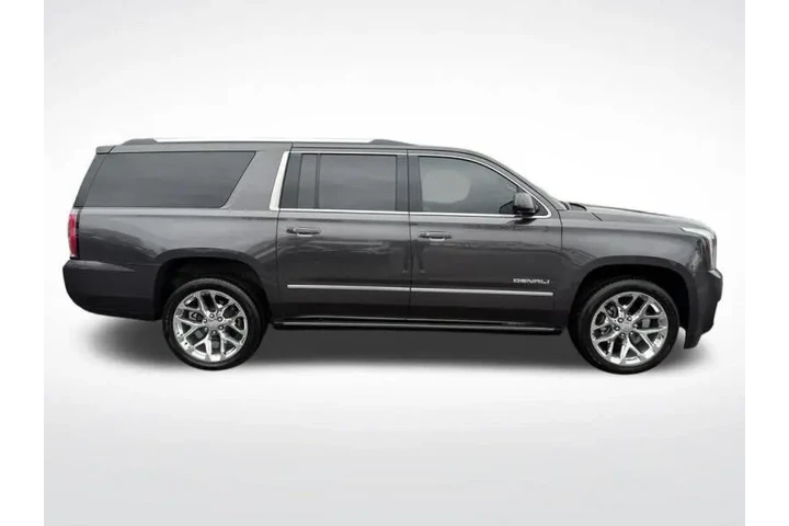 $27110 : 2018 GMC Yukon XL Denali image 9