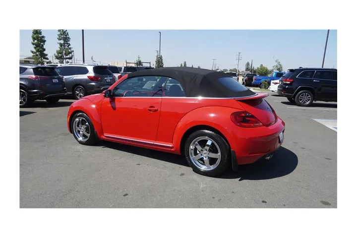 $14984 : 2015 Beetle Convertible 1.8T image 8