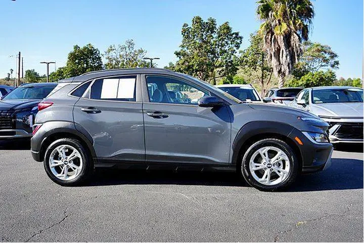 $18520 : Hyundai KONA 2023 SEL 4dr Cr image 7