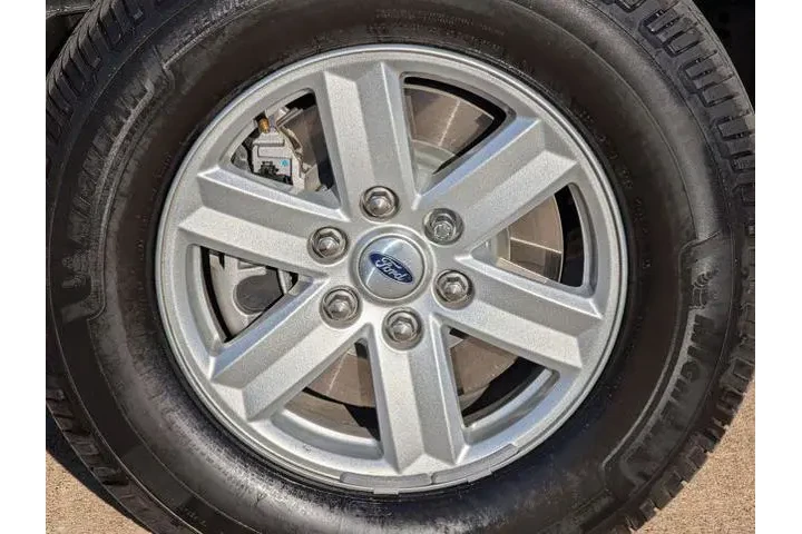 $29694 : Ford F-150 2023 4x2 XL 4dr S image 9