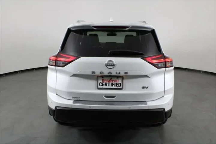 $20987 : Nissan Rogue 2024 SV 4dr Cro image 8