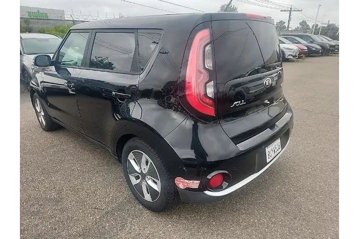 $9991 : Kia Soul EV 2017 + 4dr Cross image 9