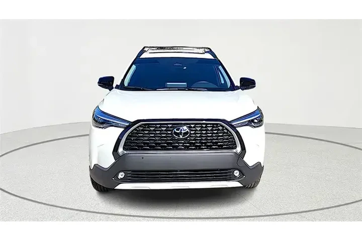$29787 : Toyota Corolla Cross 2025 XL image 2