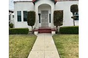 $1625 : HOUSE RENT IN Huntington, CA thumbnail