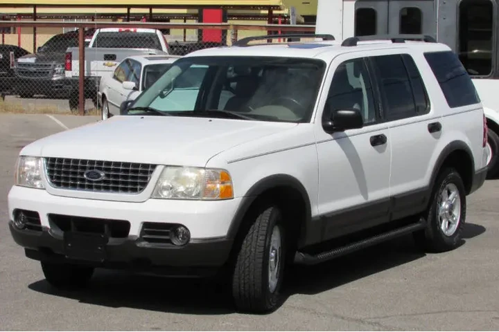 $8995 : 2003 Explorer XLT image 10
