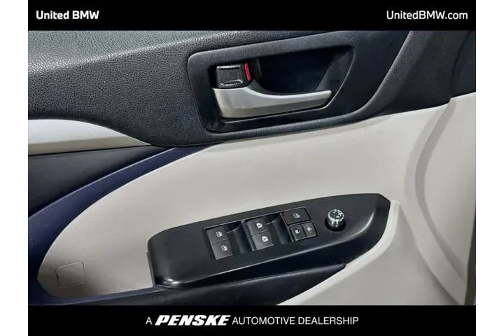 $18960 : Toyota Highlander 2017 XLE 4 image 3