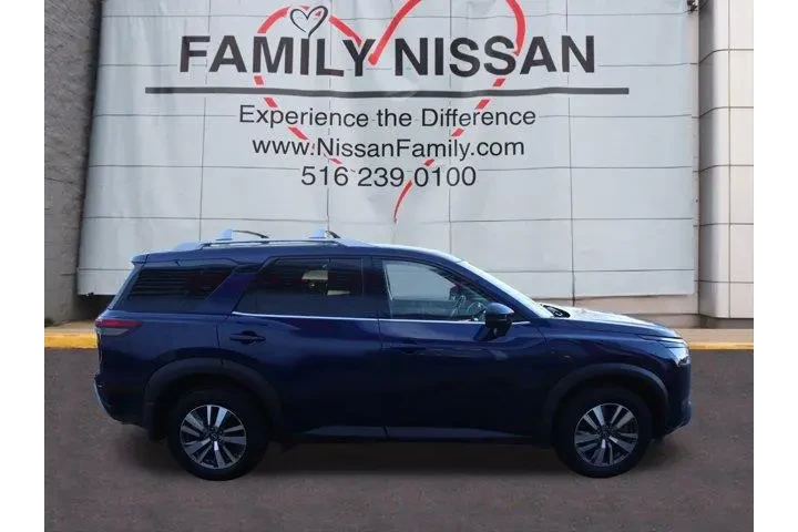 $36209 : Nissan Pathfinder 2024 AWD S image 3