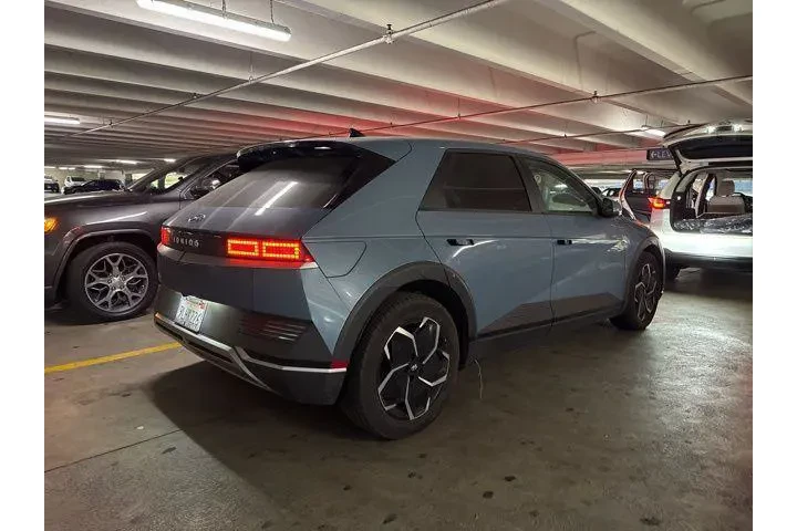 $26995 : Hyundai IONIQ 5 2024 SEL 4dr image 3