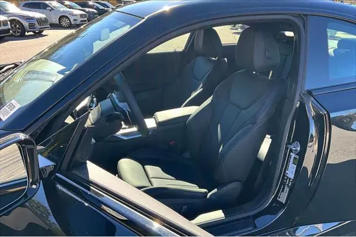 $38955 : BMW 2 Series 2025 AWD 230i x image 8