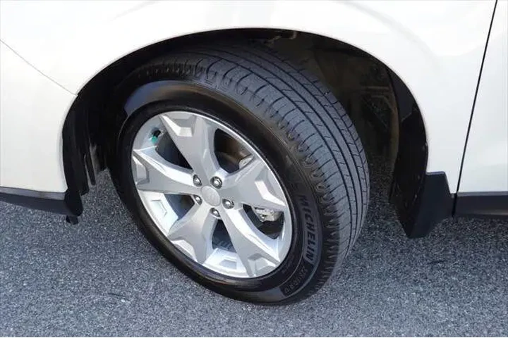 $9988 : 2014 Forester 2.5i Premium image 3