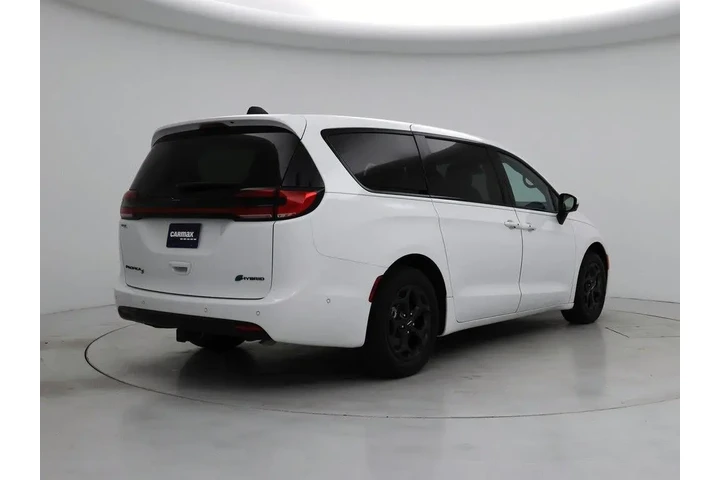$34998 : Chrysler Pacifica Plug-In Hy image 8