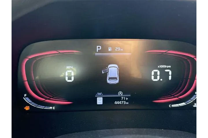 $17670 : Kia Soul 2024 LX 4dr Crossov image 10