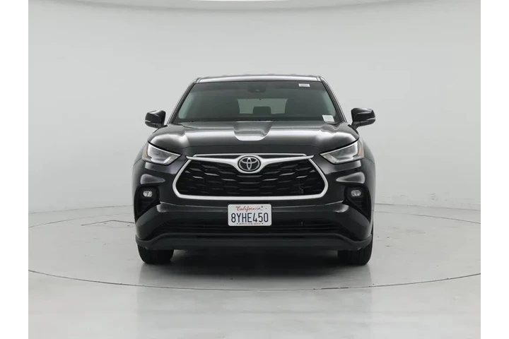 $27998 : Toyota Highlander 2021 LE 4d image 5