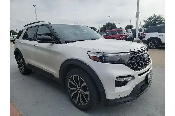 $33573 : Ford Explorer 2021 AWD ST 4d image 4