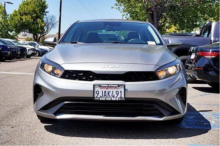 $16290 : Kia Forte 2023 LX 4dr Sedan image 5