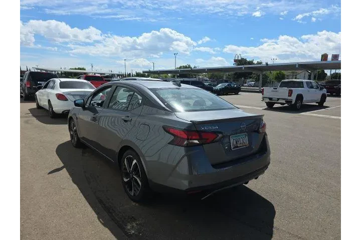 $18999 : Nissan Versa 2024 SR 4dr Sed image 4
