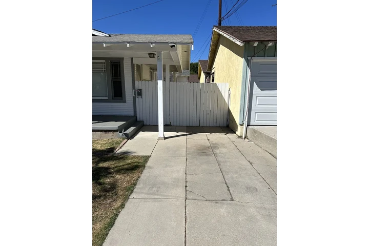 $900 : Welcome to this cozy Downey ! image 9