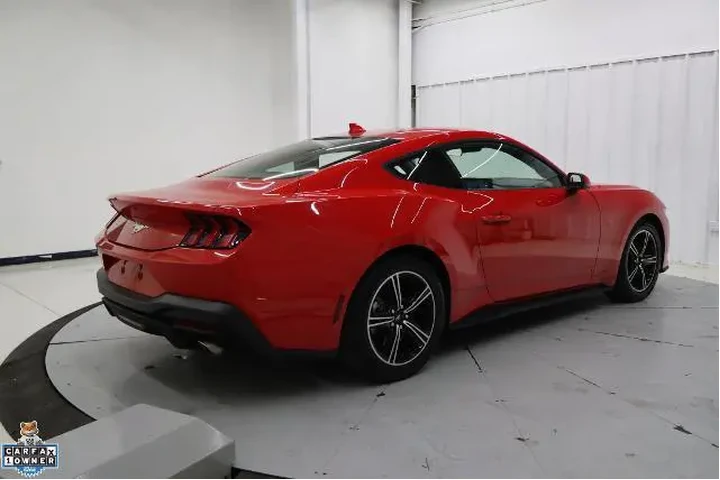 $26170 : Ford Mustang 2024 EcoBoost 2 image 4