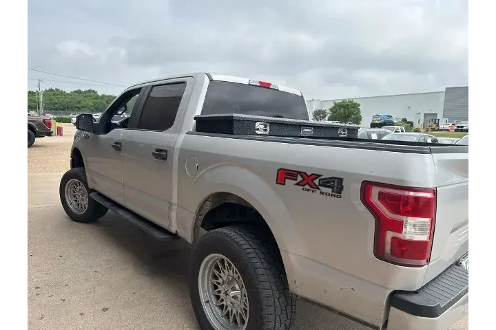 $18833 : Ford F-150 2019 4x4 XL 4dr S image 5