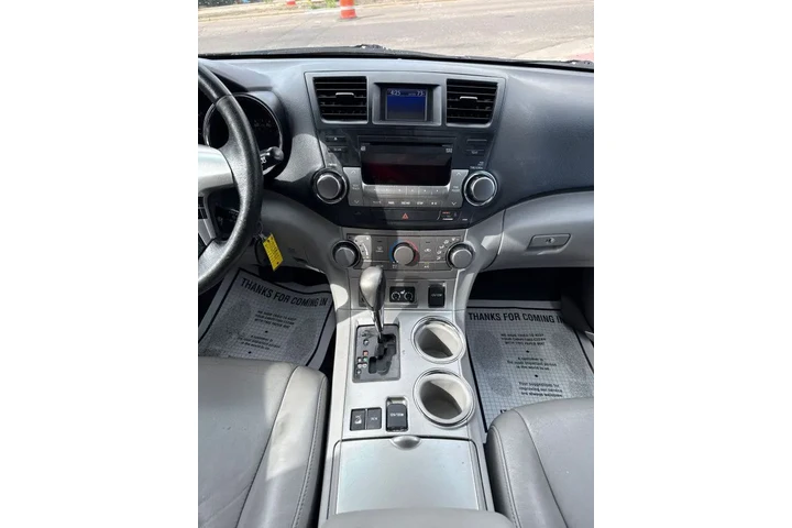 $11495 : 2012 Highlander SE V6 image 9