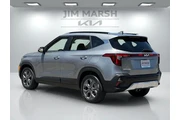 $22780 : Kia Seltos 2024 S 4dr SUV thumbnail