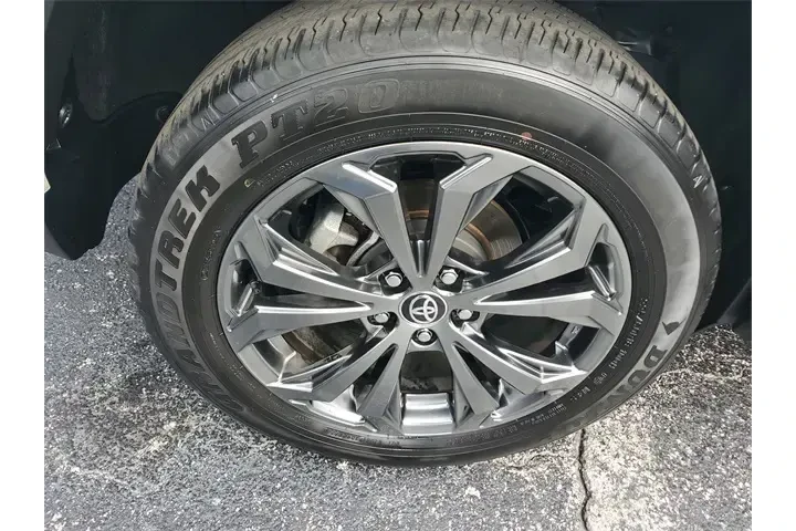 $34990 : Toyota RAV4 Hybrid 2024 AWD image 7