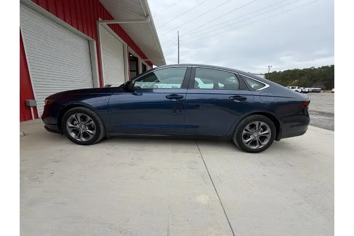 $25000 : Honda Accord 2024 EX 4dr Sed image 4