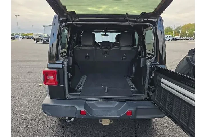 $25950 : Jeep Wrangler Unlimited 2020 image 10