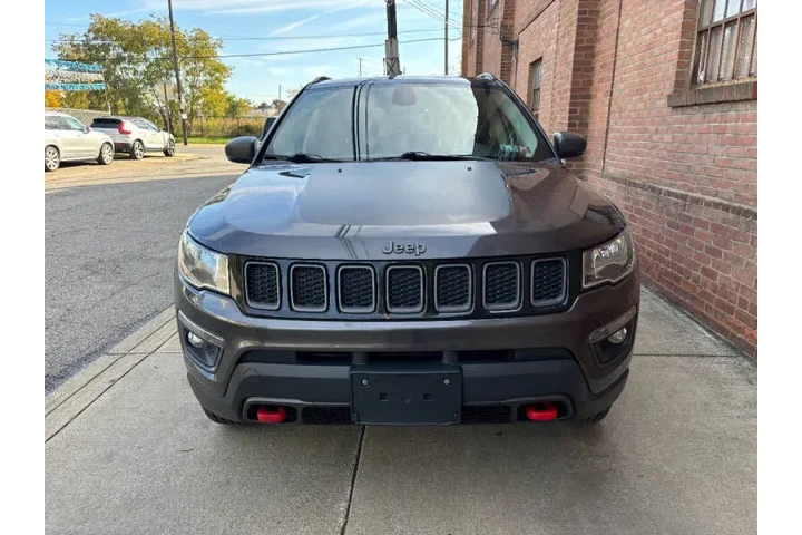 $18500 : 2020 Compass Trailhawk image 9