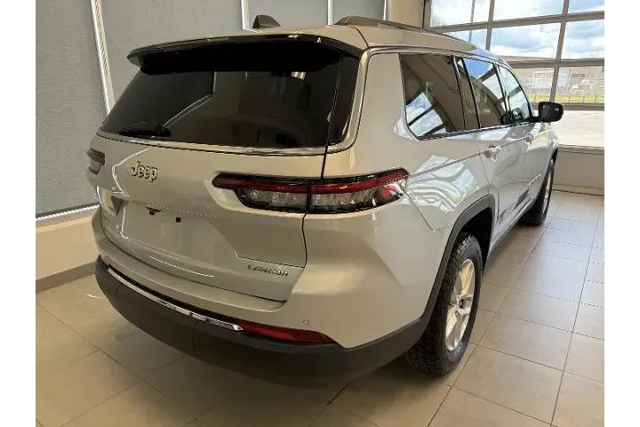 $31500 : Jeep Grand Cherokee L 2024 4 image 3