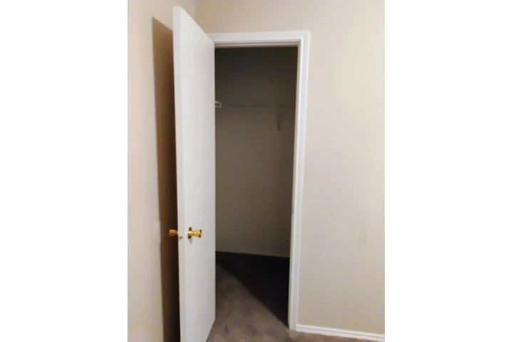 $800 : Cuarto image 3