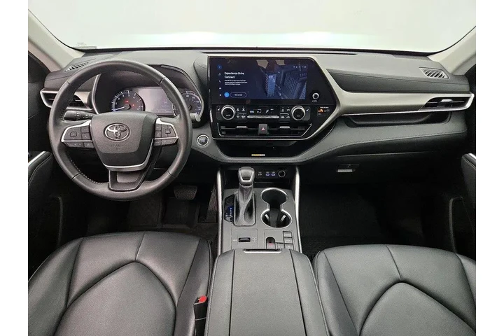 $35998 : Toyota Highlander 2023 XLE 4 image 9