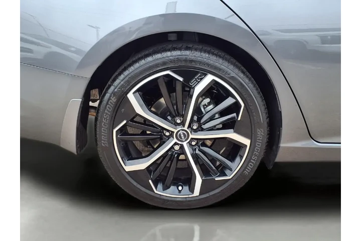 $24995 : Nissan Altima 2025 2.5 SR 4d image 9