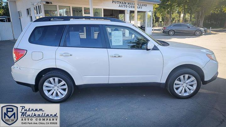 2012 Forester 2.5X Limited image 2