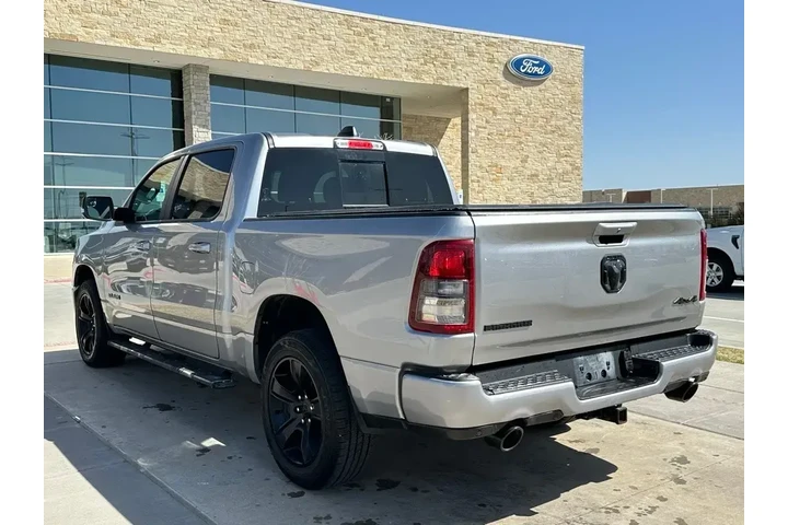 $27995 : Ram 1500 2021 4x4 Lone Star image 9