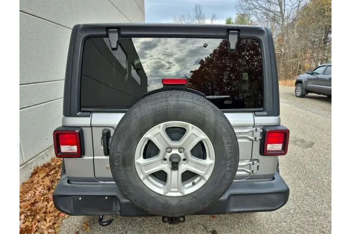 $20890 : Jeep Wrangler Unlimited 2018 image 8